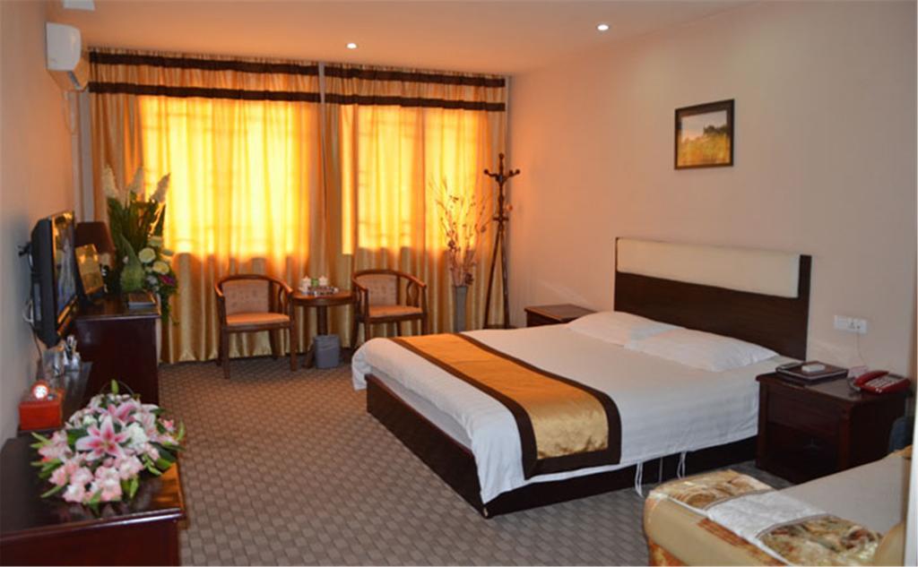 Wudangshan Yinjie Holiday Hotel Danjiangkou Exteriör bild