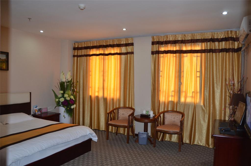 Wudangshan Yinjie Holiday Hotel Danjiangkou Exteriör bild